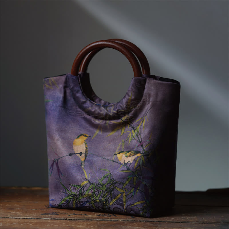 Sac à main bleu-violet avec poignée en bois massif et motif pivoine et oiseau en bambou