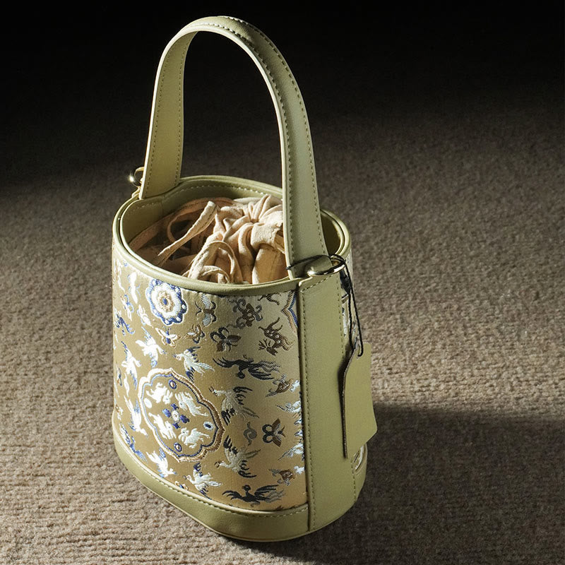 Sac bandoulière en brocart de soie et cerf pour l'harmonie spirituelle