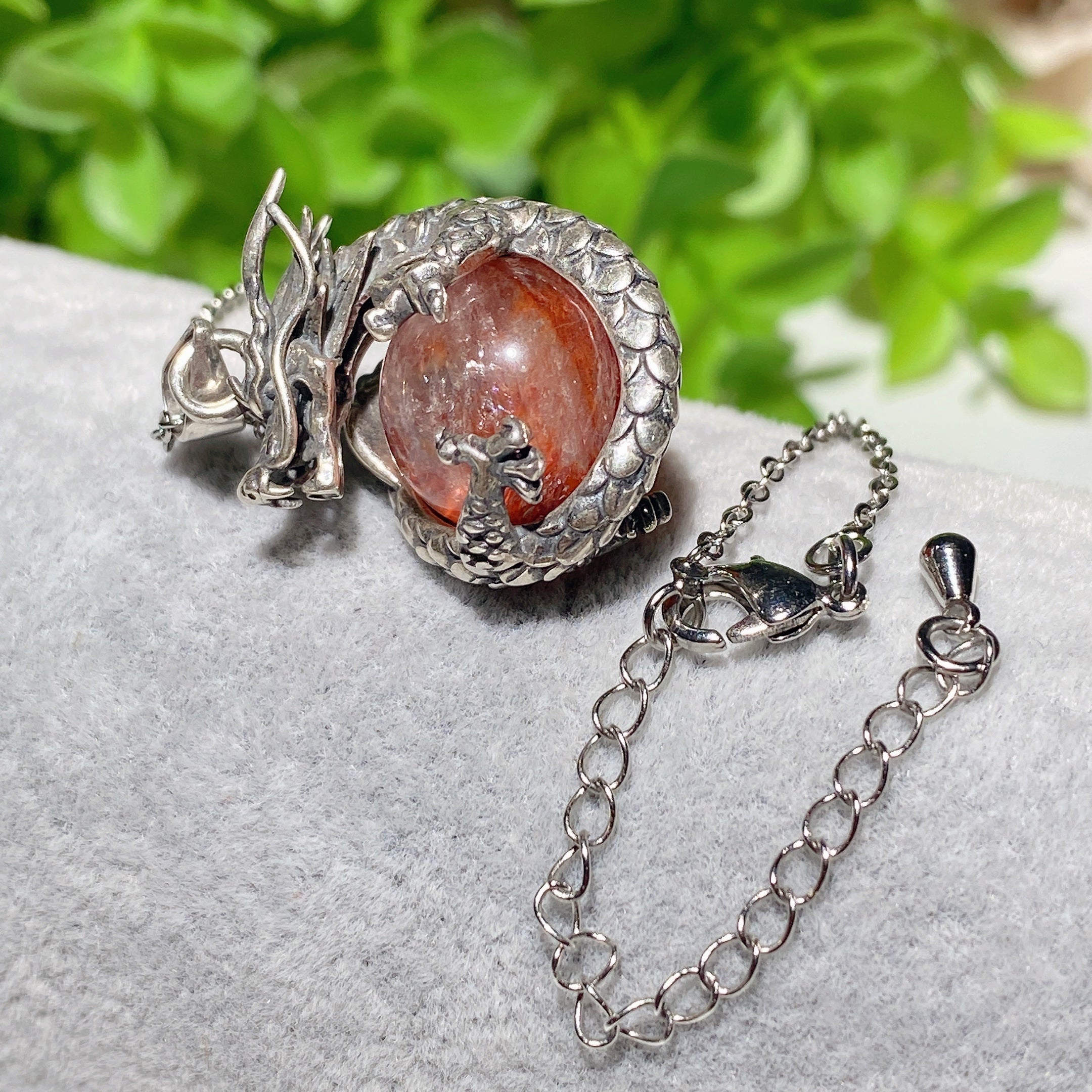Collier dragon en argent sterling avec topaze bleue ou cristal de quartz de feu