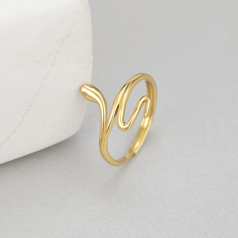 Bague serpent dorée en argent sterling pour l'équilibre et la sagesse