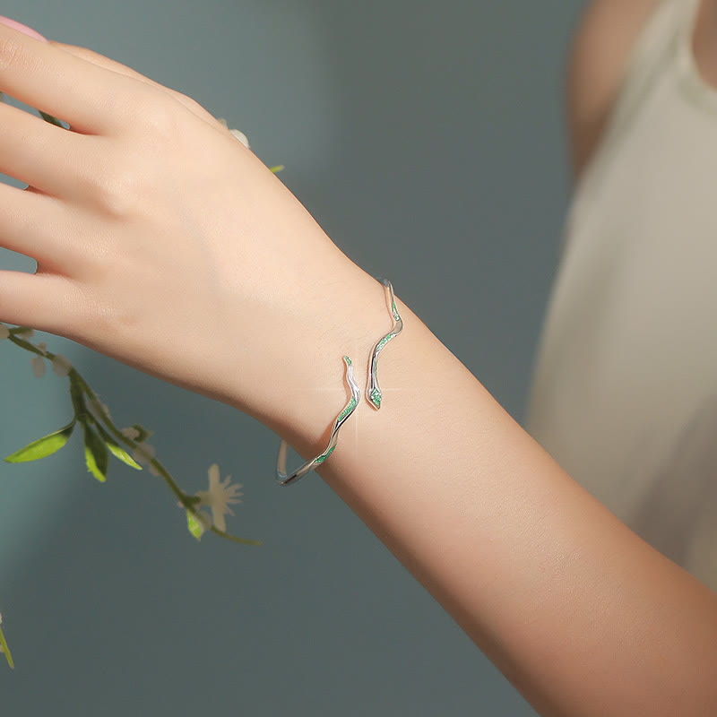 Bracelet manchette calme en argent sterling avec serpent vert