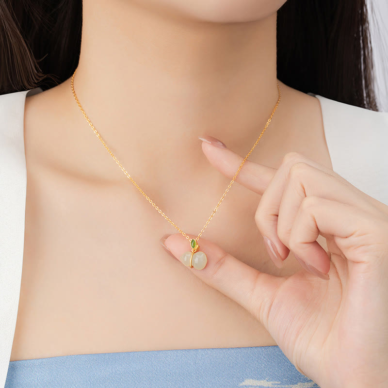 Collier en argent sterling et jade Hetian pour l'abondance