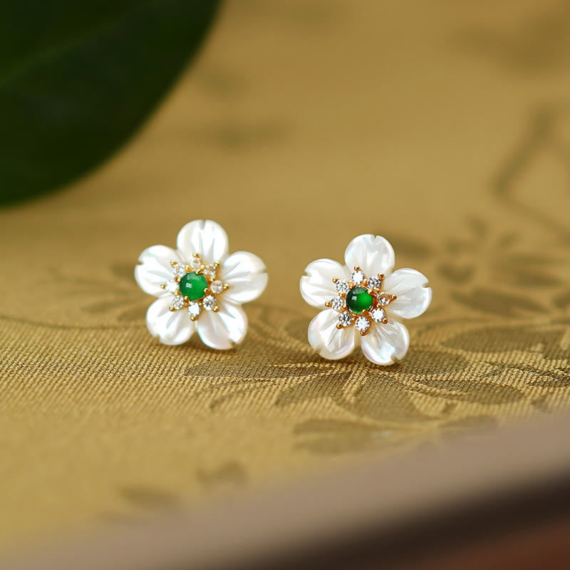 Boucles d'oreilles en argent sterling, jade et fleur de Tridacna