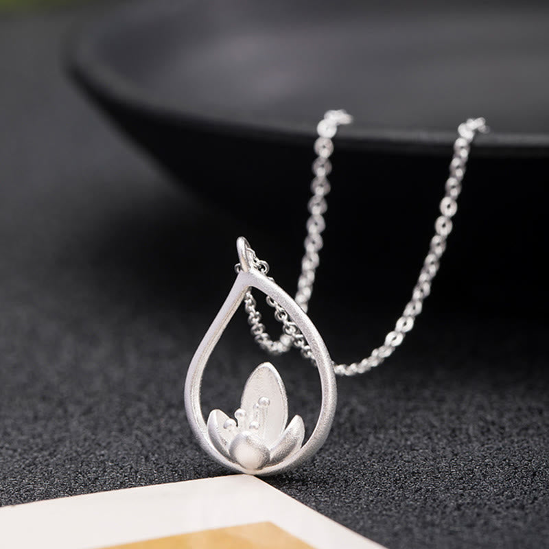 Collier Lotus en argent sterling pour la renaissance et l'illumination