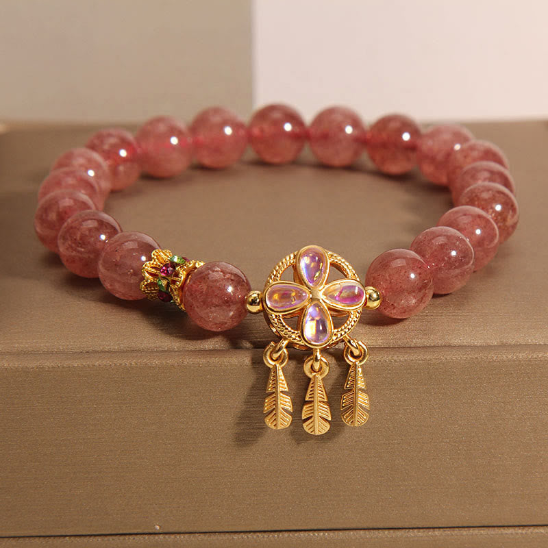 Bracelet Love en quartz fraise avec breloque attrape-rêves en forme de trèfle
