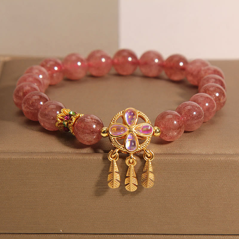 Bracelet Love en quartz fraise avec breloque attrape-rêves en forme de trèfle