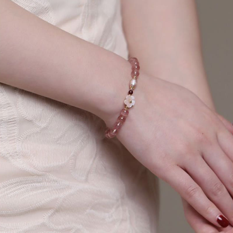 Bracelet de guérison d'amour en quartz fraise pour l'énergie du cœur