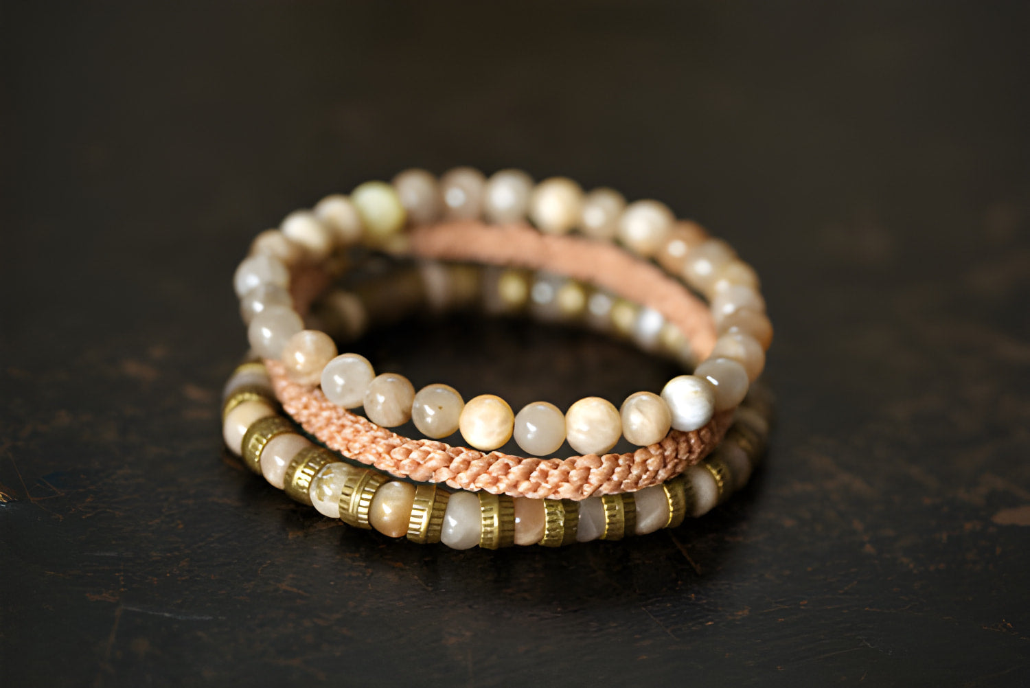 Bracelets en cuivre et pierre de soleil pour la chance et l'abondance