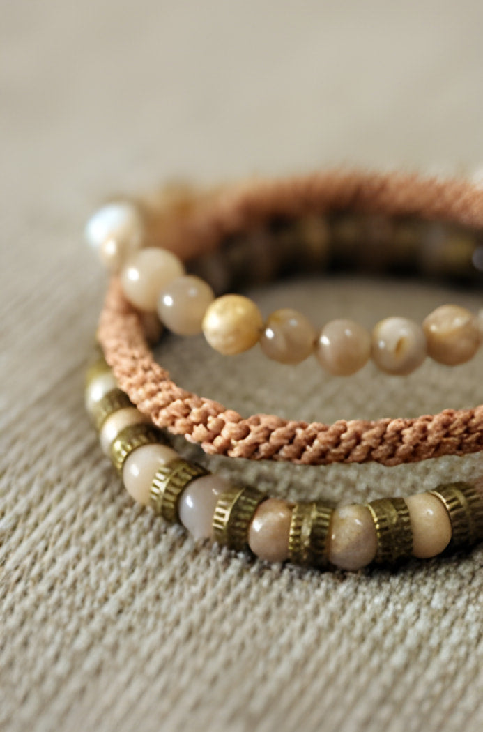 Bracelets en cuivre et pierre de soleil pour la chance et l'abondance