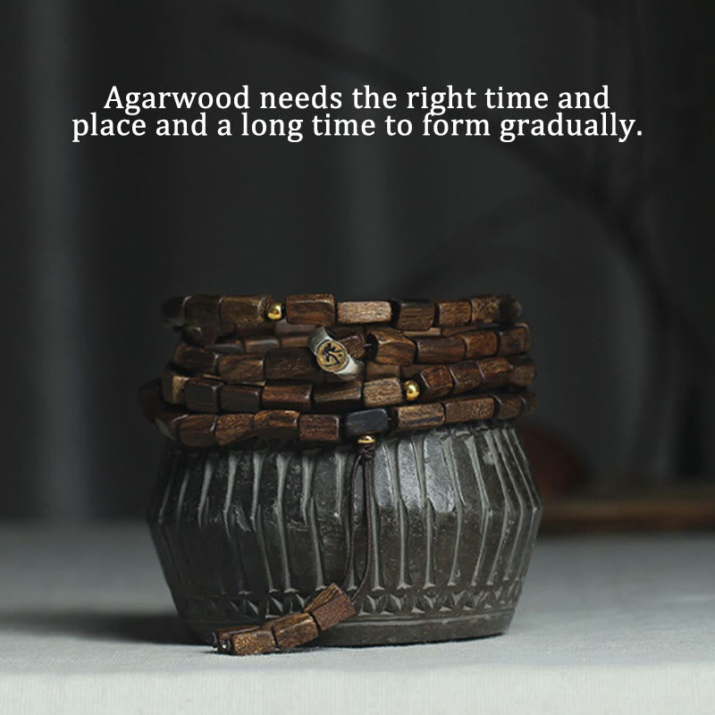 Bracelet en bois d'agar Tarakan avec perles en argent et or 925 et symbole du zodiaque