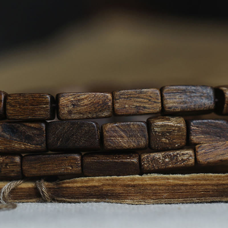 Bracelet en bois d'agar Tarakan avec perles en argent et or 925 et symbole du zodiaque