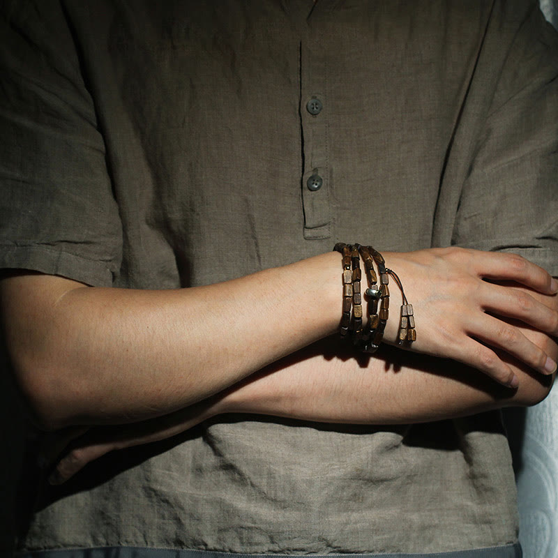 Bracelet en bois d'agar Tarakan avec perles en argent et or 925 et symbole du zodiaque