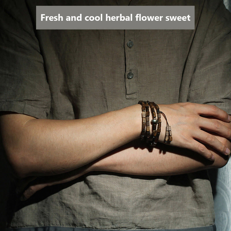 Bracelet en bois d'agar Tarakan avec perles en argent et or 925 et symbole du zodiaque