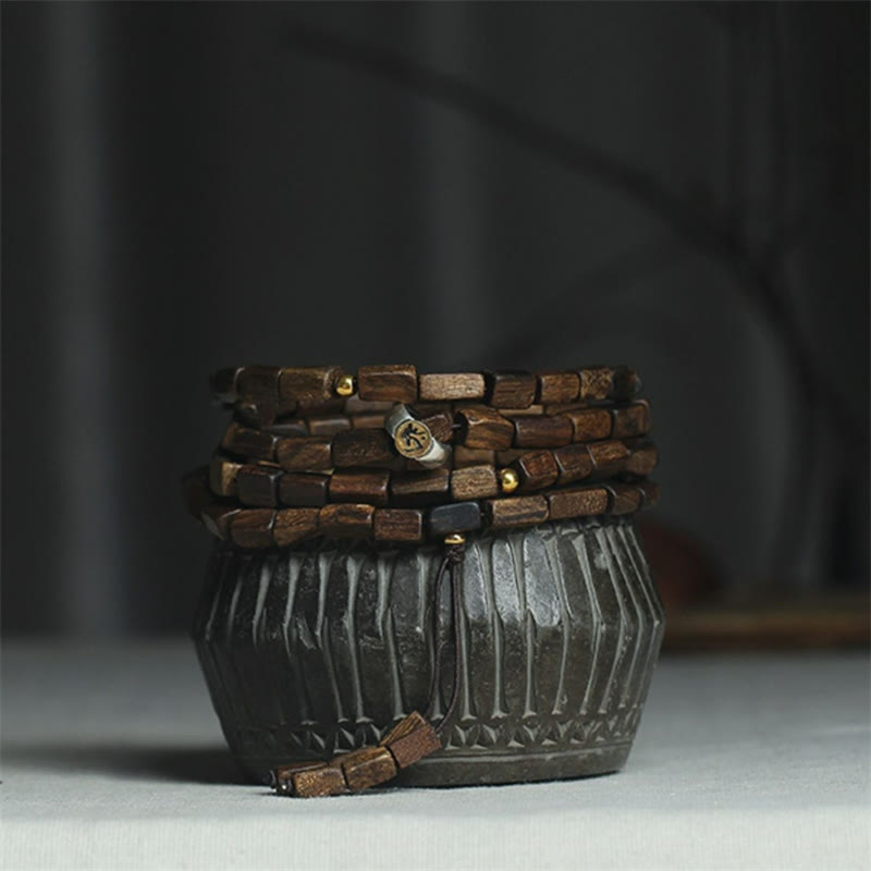 Bracelet en bois d'agar Tarakan avec perles en argent et or 925 et symbole du zodiaque