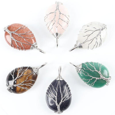 Pendentif Arbre de Vie en forme de larme avec fil de cuivre et pierres de chakra