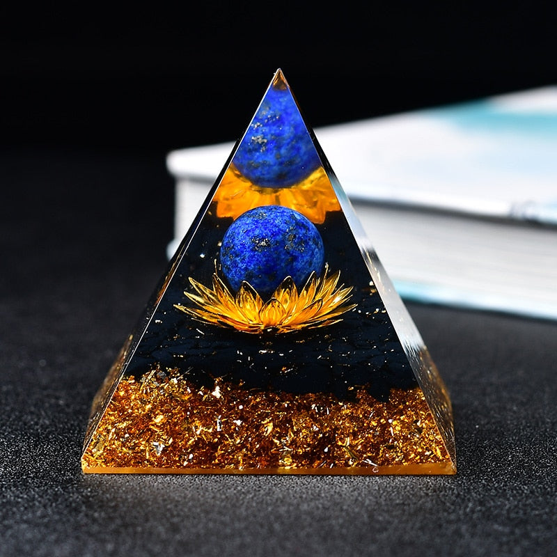 Pyramide d'orgone du chakra du troisième œil
