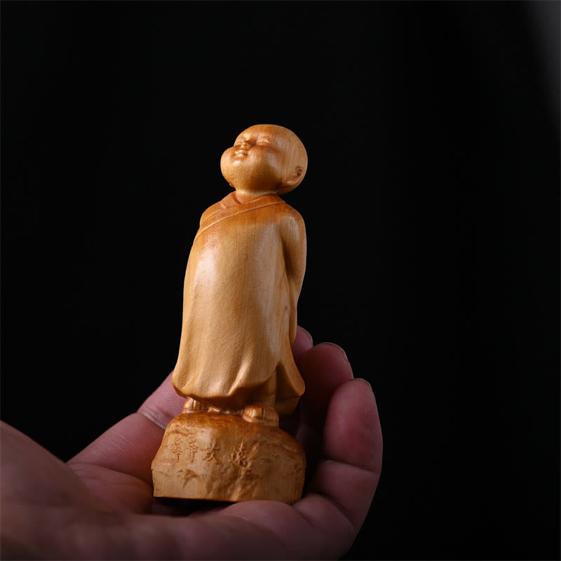 Statue de moine debout en bois de Thuja Sutchuenensis 4 cm Décor optimiste