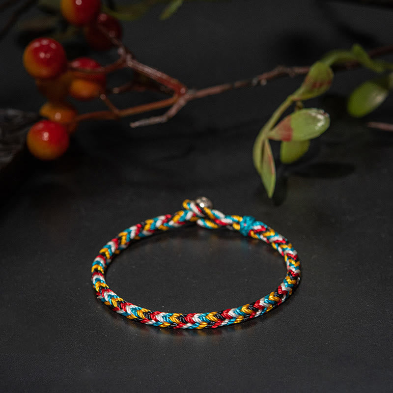 Bracelet de protection en fil rouge fait main au Tibet 16 cm