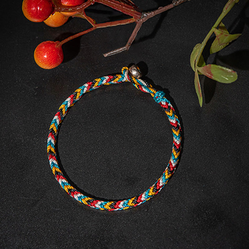 Bracelet de protection en fil rouge fait main au Tibet 16 cm