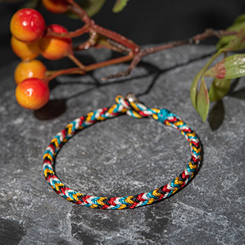 Bracelet de protection en fil rouge fait main au Tibet 16 cm
