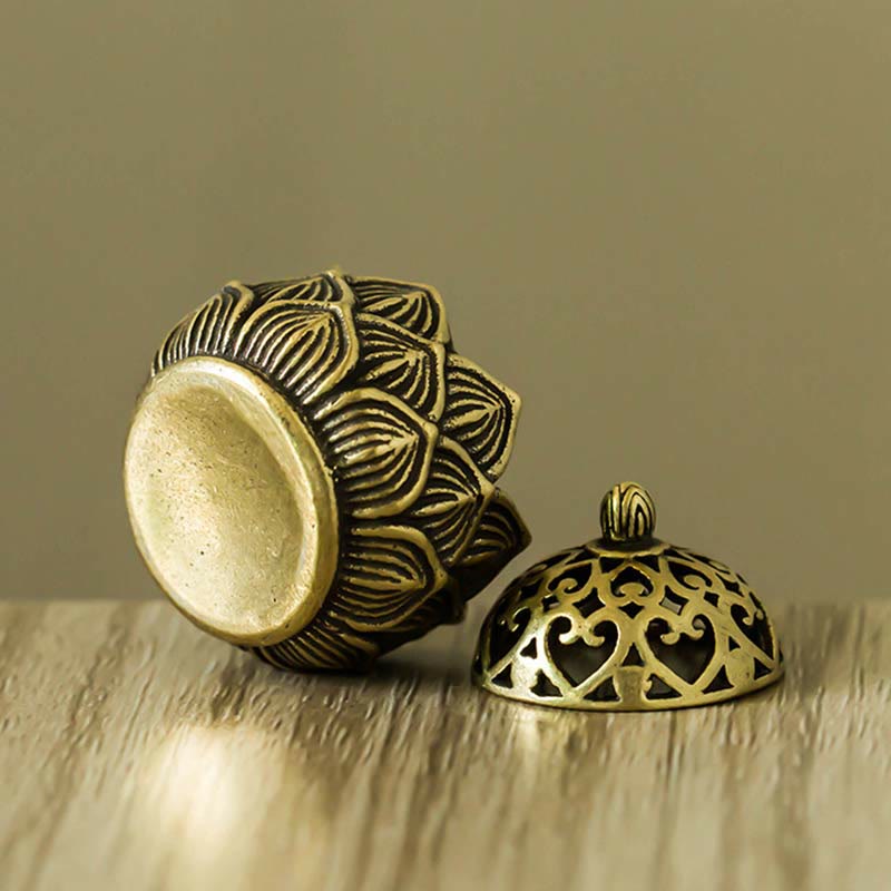 Brûleur d'encens tibétain en cuivre à motif de mini lotus