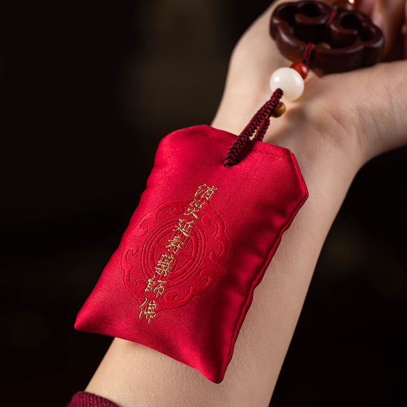 Décoration de voiture à suspendre en sachet de lotus en bois de santal rouge tibétain