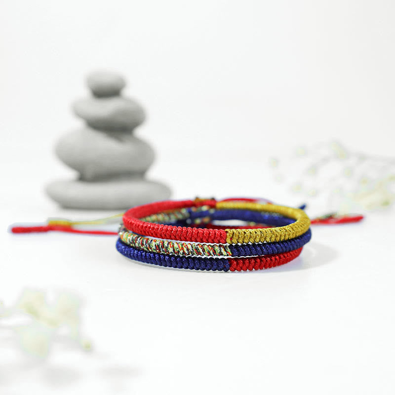 Bracelet tibétain en fil rouge avec protection contre les nœuds King Kong