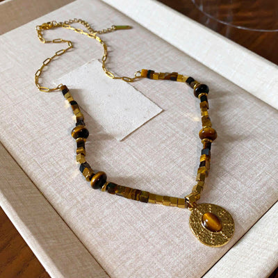 Collier carré œil de tigre en acier titane