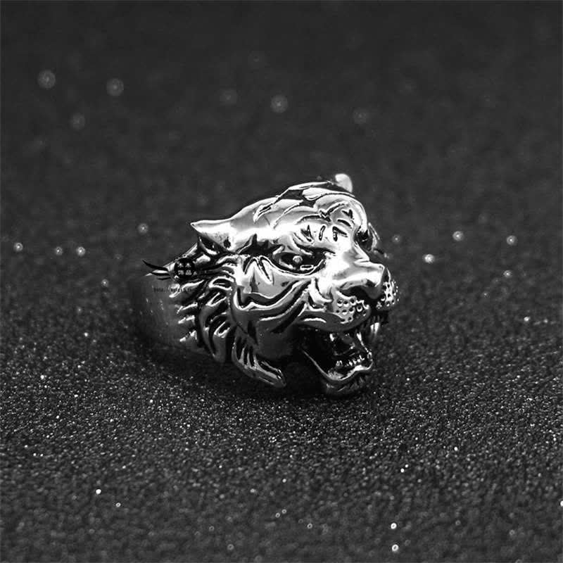 Bague tête de tigre en acier titane pour l'équilibre et l'énergie calme
