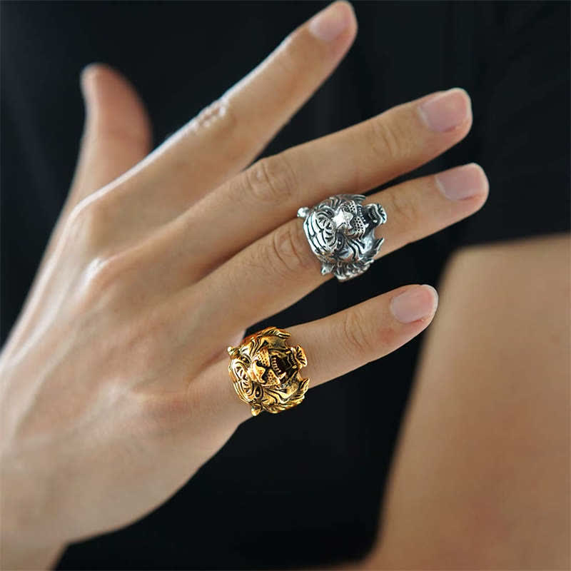 Bague tête de tigre en acier titane pour l'équilibre et l'énergie calme