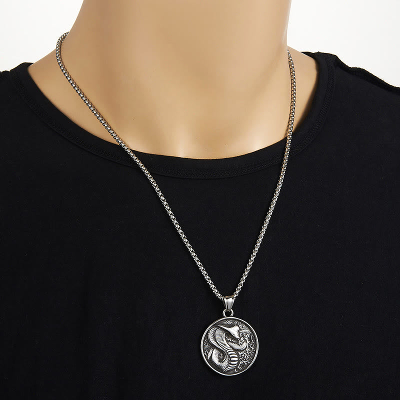 Collier pendentif d'équilibre Année du Serpent en acier titane