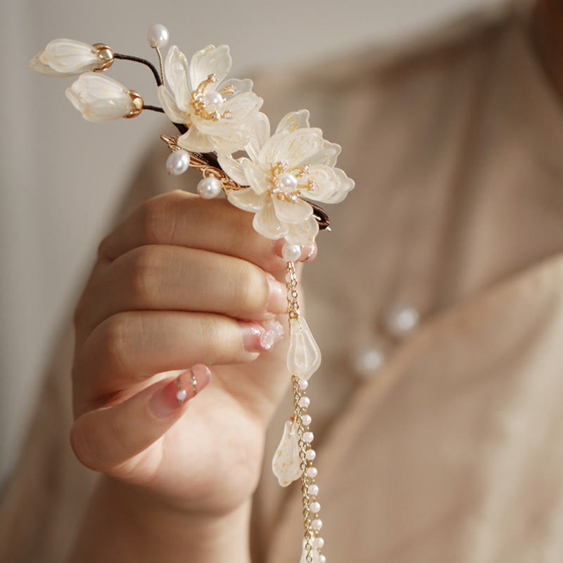Pince à cheveux traditionnelle chinoise en magnolia avec pompon, bijou élégant