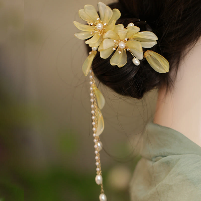 Pince à cheveux traditionnelle chinoise en magnolia avec pompon, bijou élégant