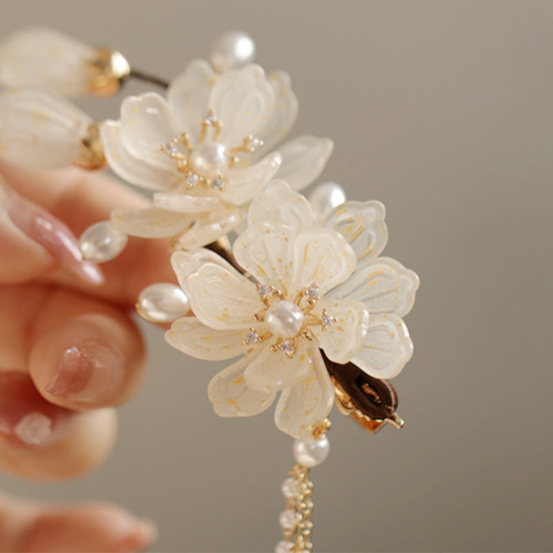 Pince à cheveux traditionnelle chinoise en magnolia avec pompon, bijou élégant