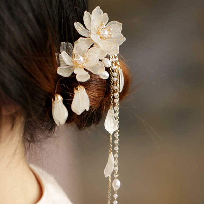 Pince à cheveux traditionnelle chinoise en magnolia avec pompon, bijou élégant