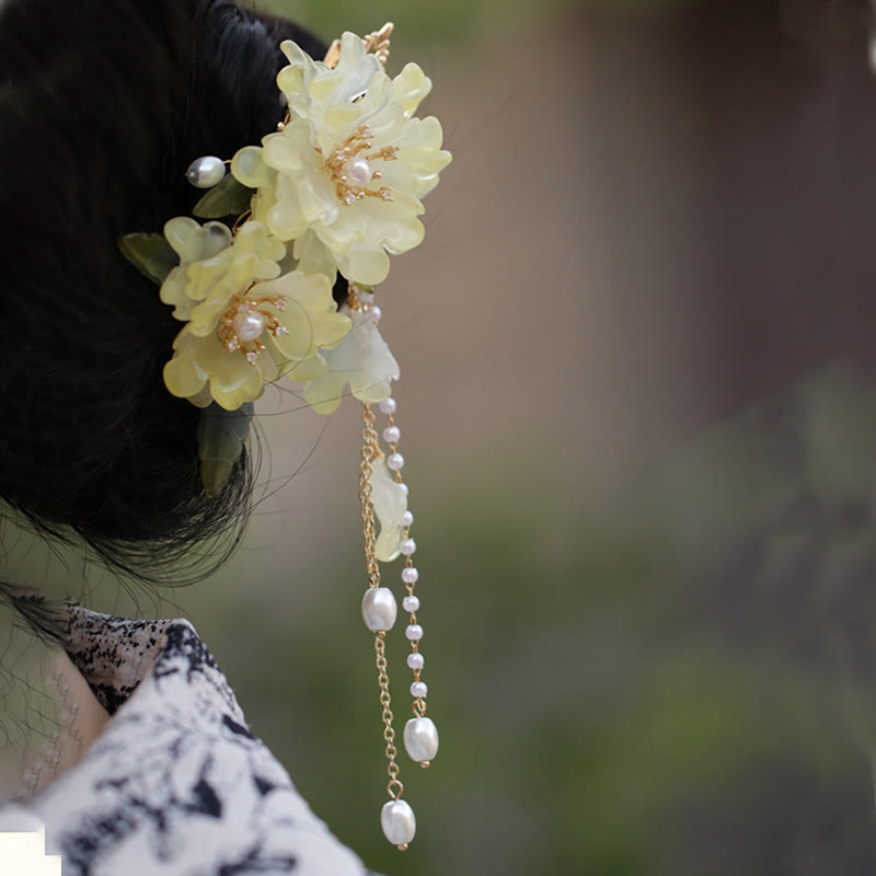 Pince à cheveux traditionnelle chinoise en magnolia avec pompon, bijou élégant