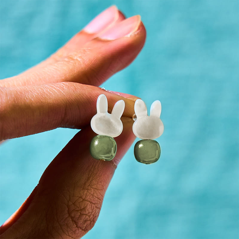Boucles d'oreilles lapin porte-bonheur en pierre de Tridacna et jade Hetian