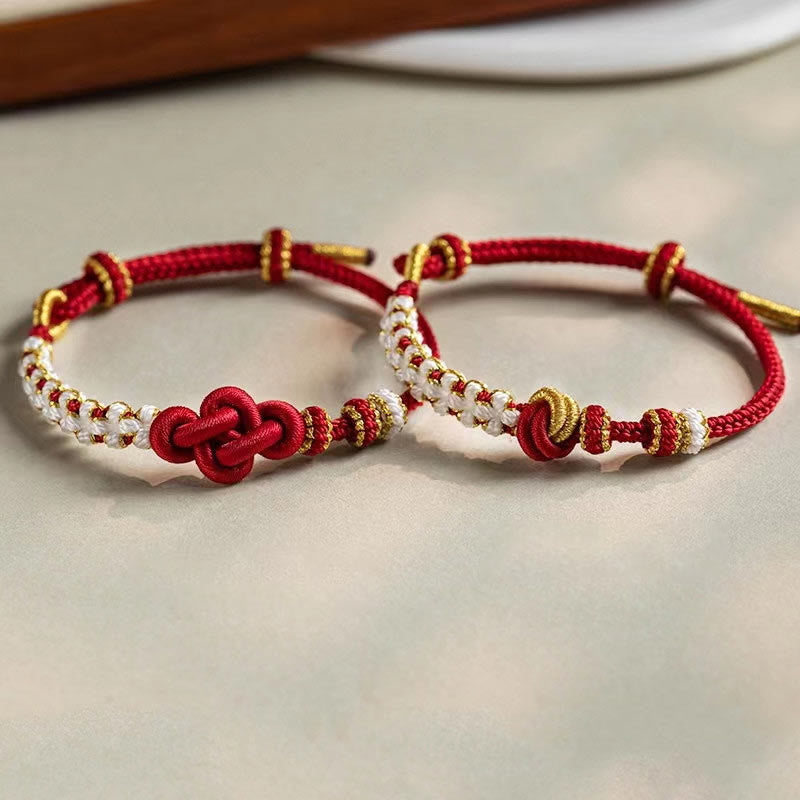 Bracelet en fil rouge avec nœud d'amour véritable pour la protection et la chance