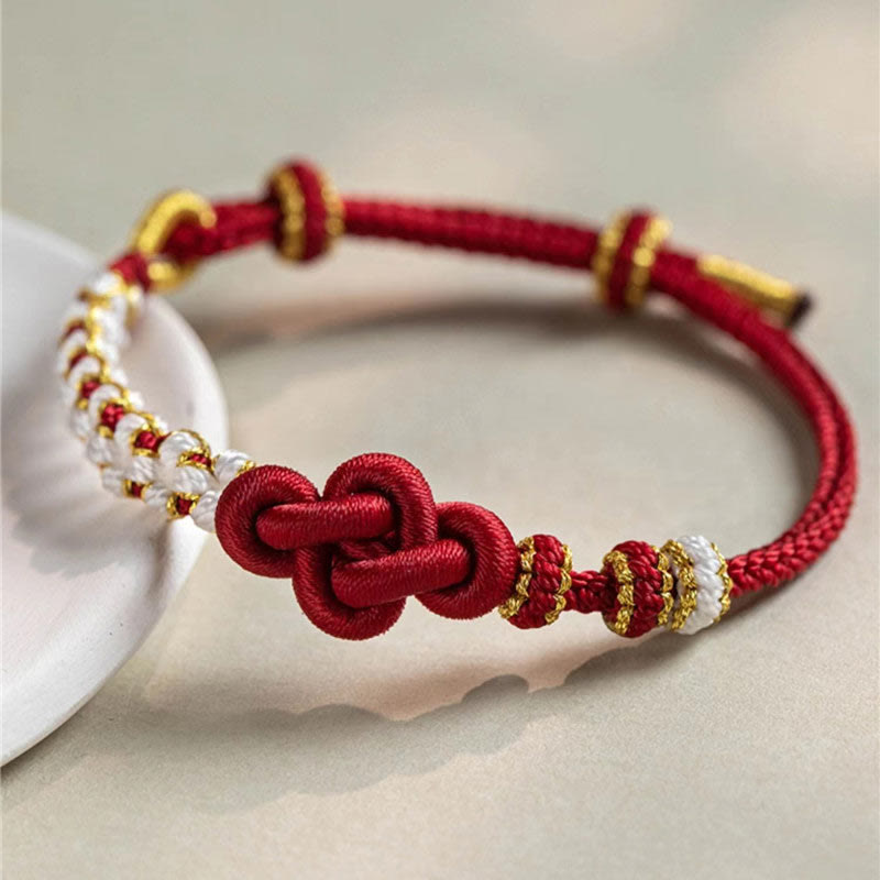 Bracelet en fil rouge avec nœud d'amour véritable pour la protection et la chance