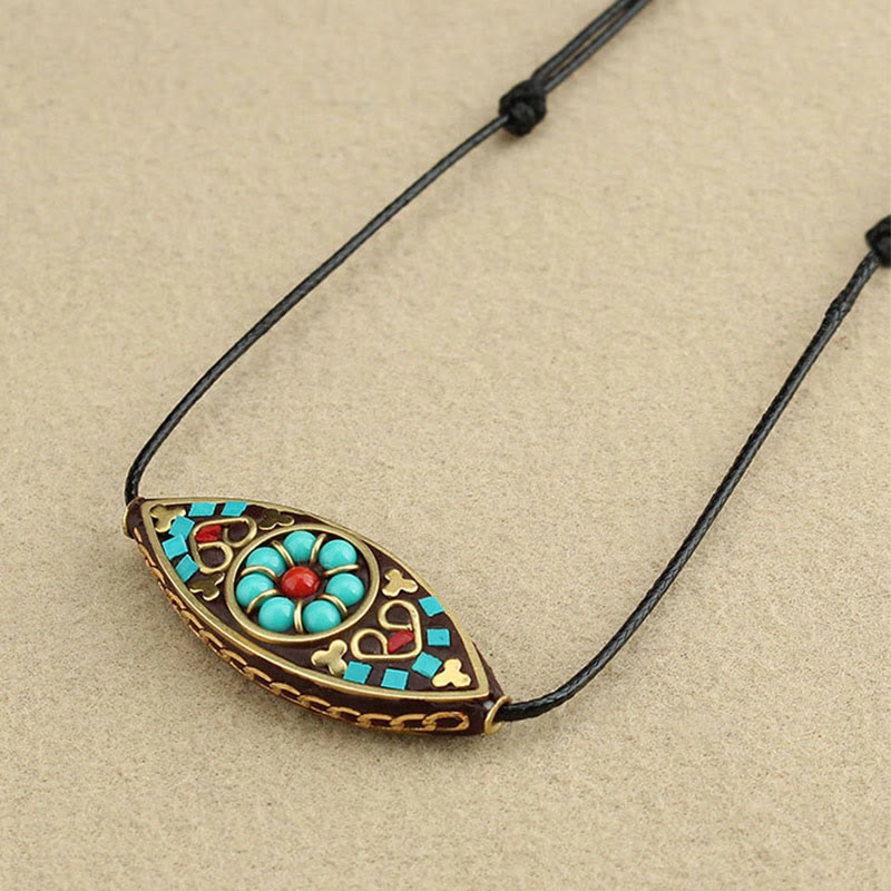 Collier pendentif protection force motif marquise turquoise