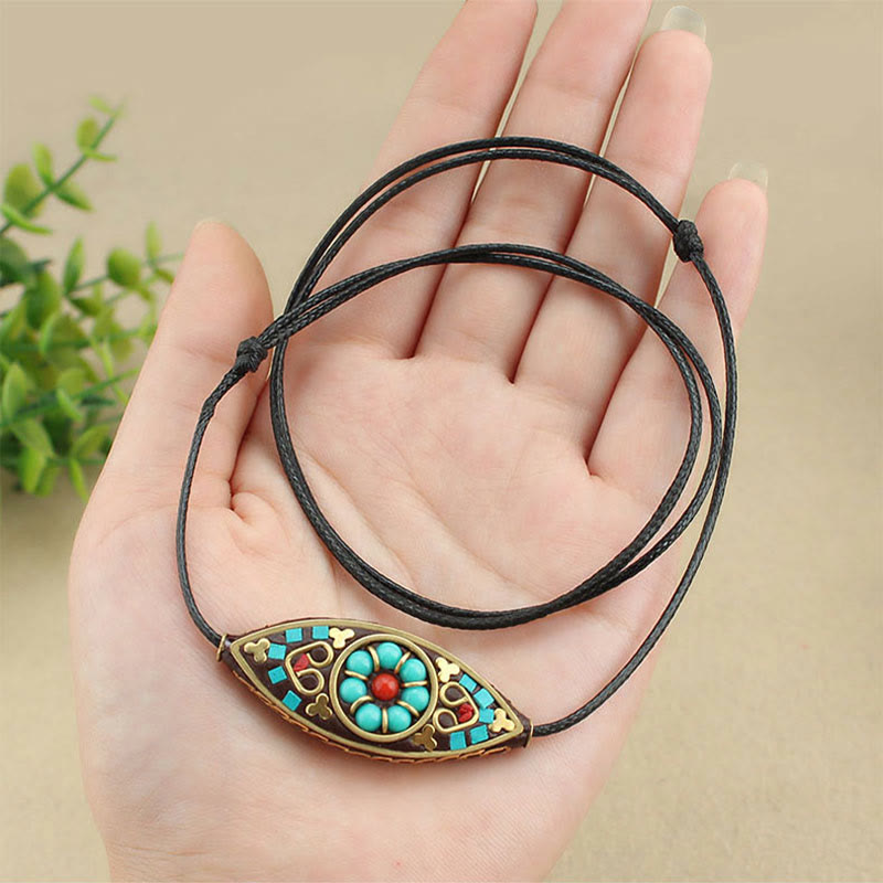 Collier pendentif protection force motif marquise turquoise