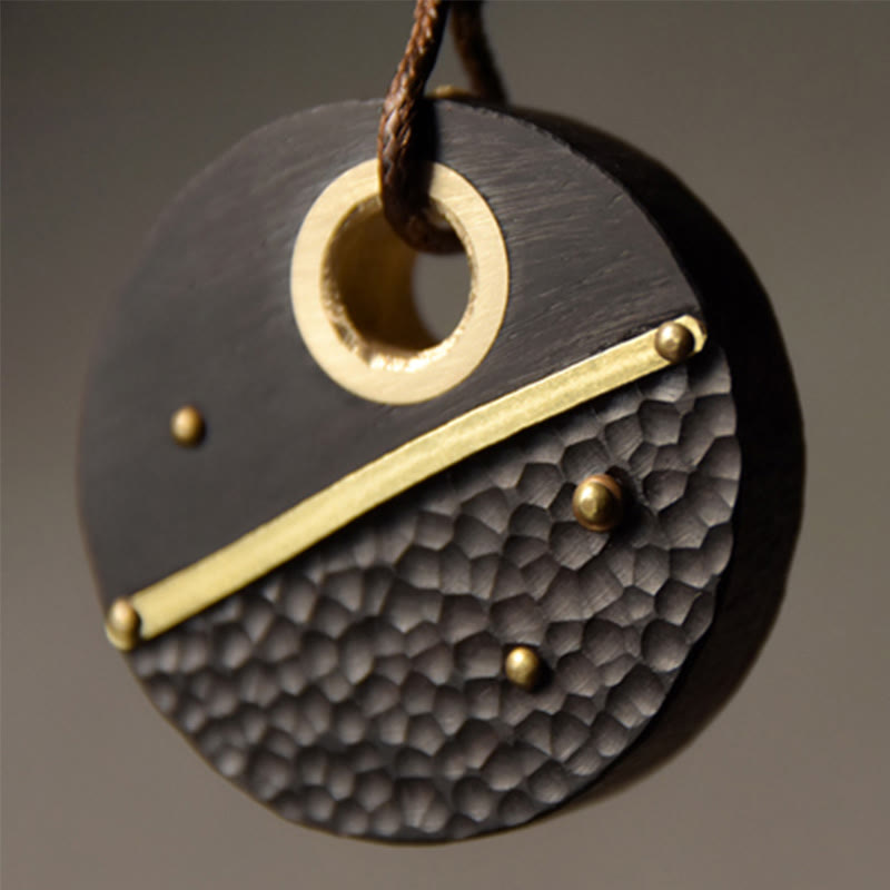 Collier spirituel unisexe en bois d'ébène avec pendentif en cuivre pour la paix