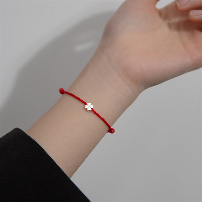 Bracelet unisexe en argent 925 avec fil rouge et trèfle à quatre feuilles