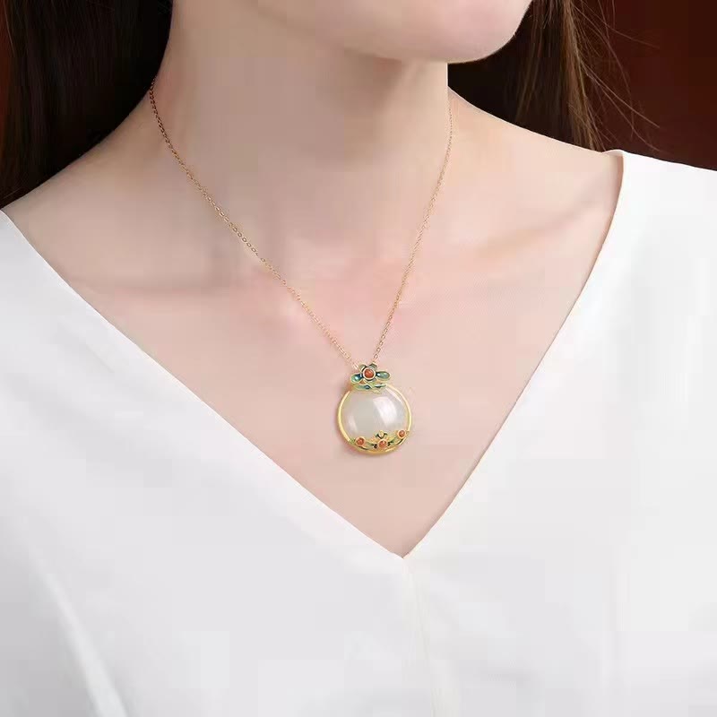 Collier unisexe en jade blanc et agate rouge porte-bonheur
