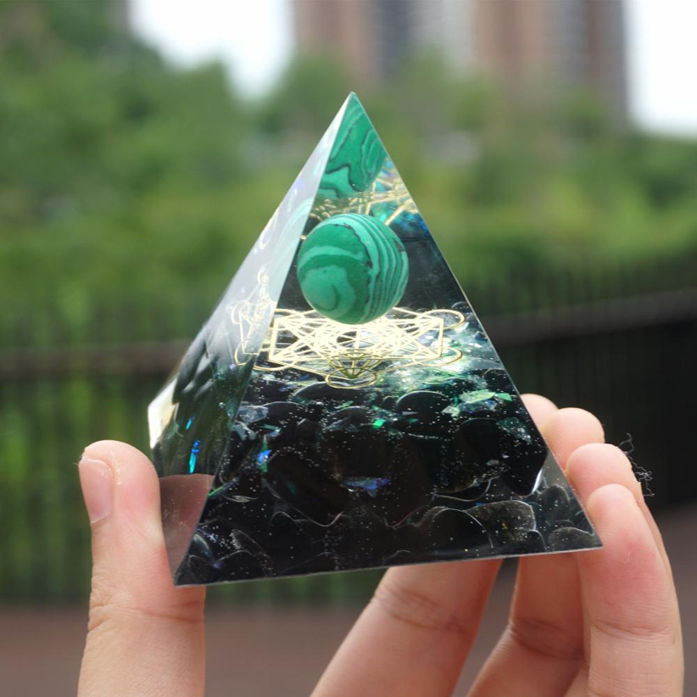 Pyramide d'orgone de l'Univers des Opportunités