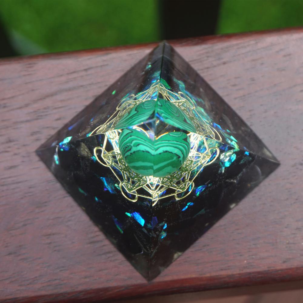 Pyramide d'orgone de l'Univers des Opportunités