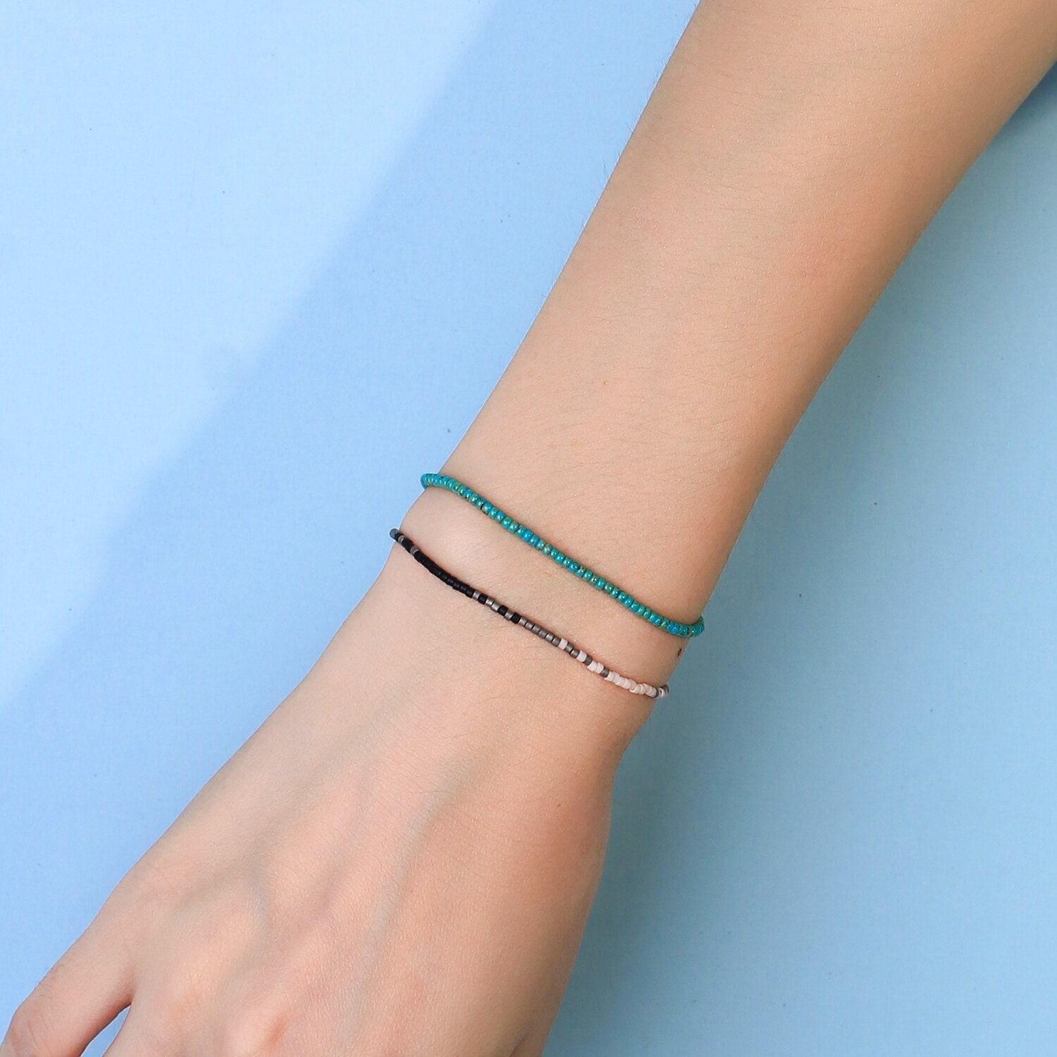 Bracelet en perles de rocaille Miyuki aux couleurs vives et ombrées au néon