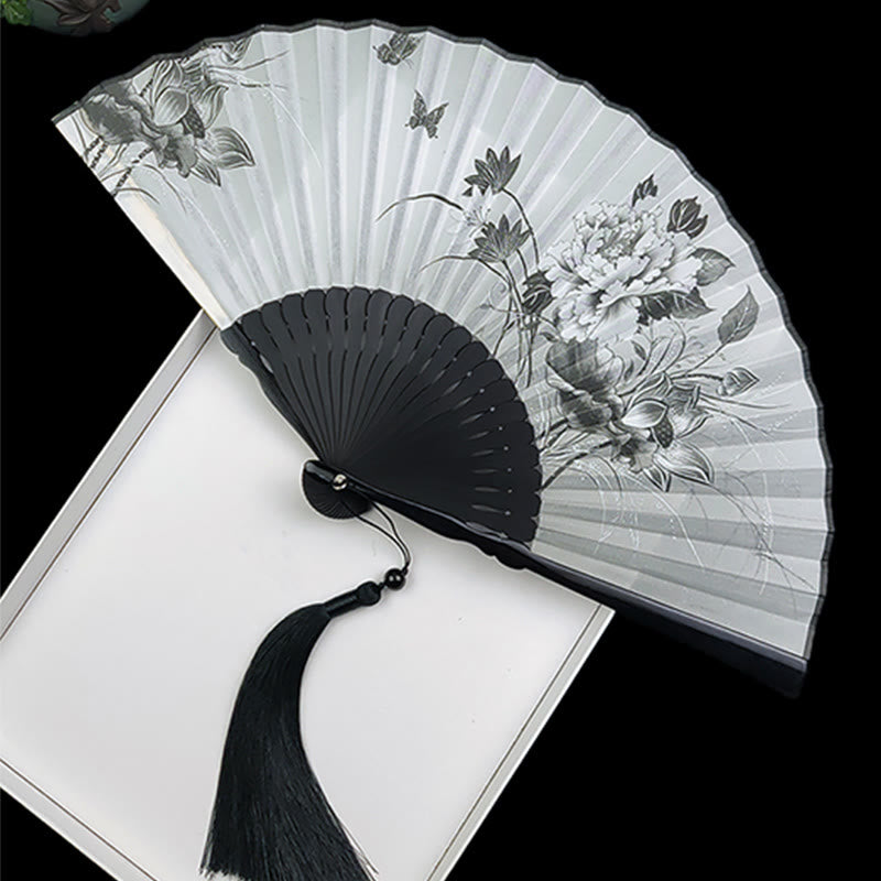 Éventail chinois pliant en soie, motif pivoine, papillon et lotus, en bambou et en soie