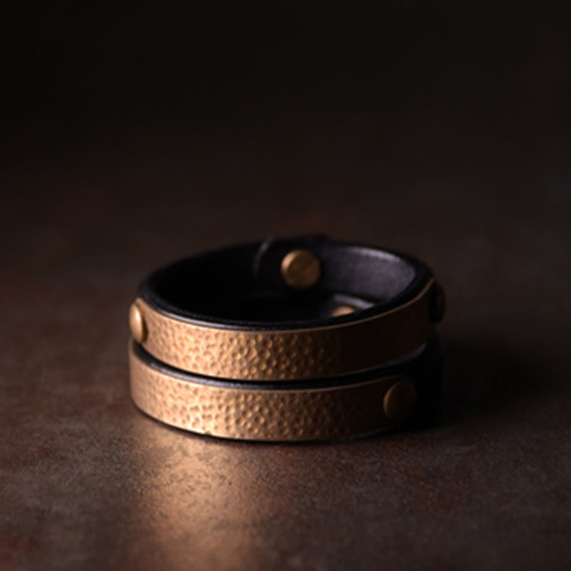 Bracelet de richesse vintage en cuir et cuivre pour la prospérité spirituelle