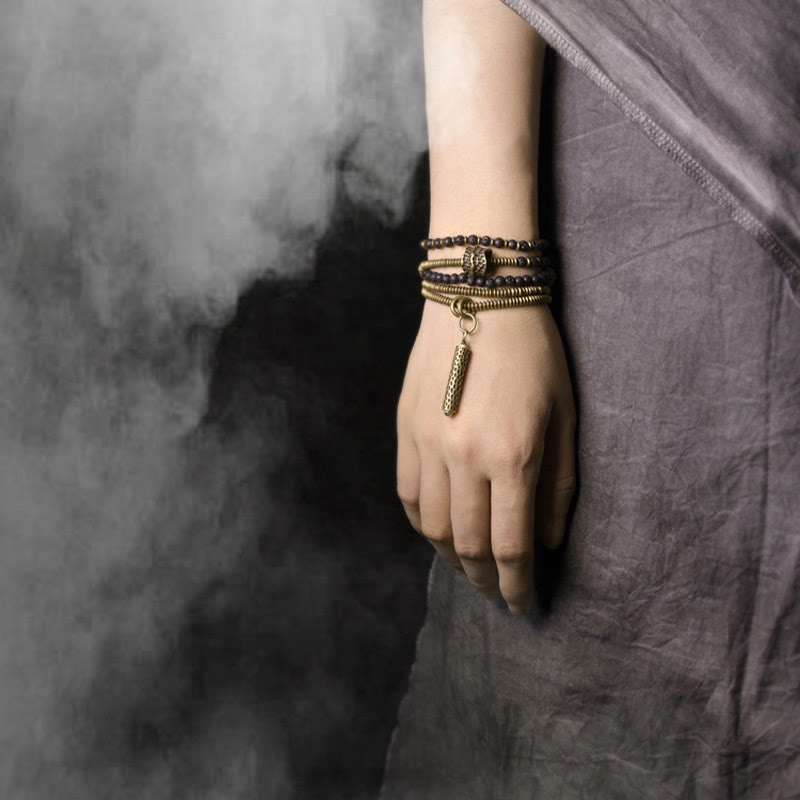 Bracelet spirituel vintage en cuivre et pierre de lave pour l'équilibre